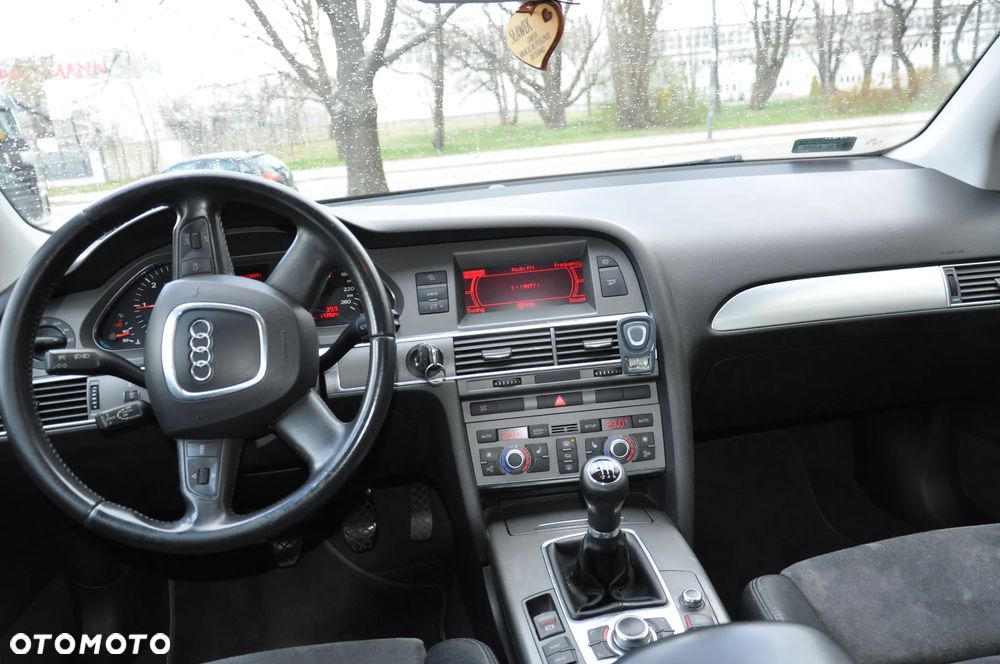 Audi A6 Avant 2.0 TDI - 11
