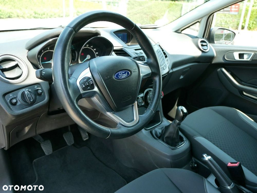 Ford Fiesta 1.0 Celebration - 15