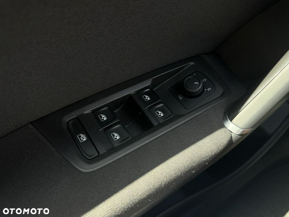 Volkswagen Touran 1.5 TSI EVO Comfortline DSG - 30