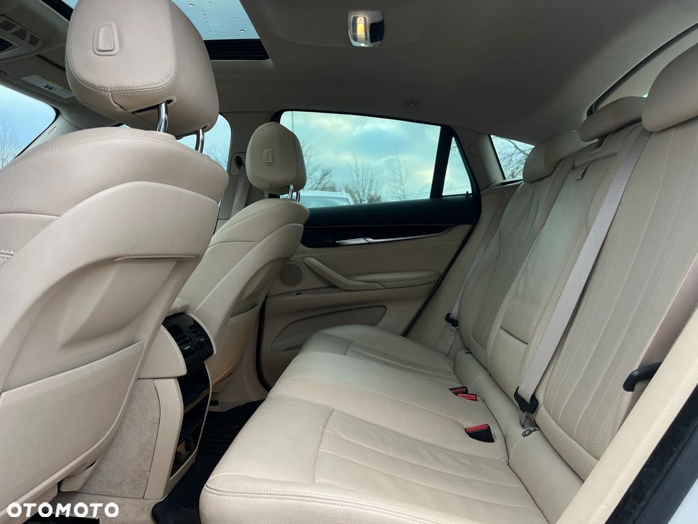 BMW X6 - 25