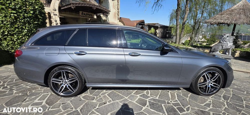 Mercedes-Benz E 220 d 4MATIC 9G-TRONIC AMG Line - 36