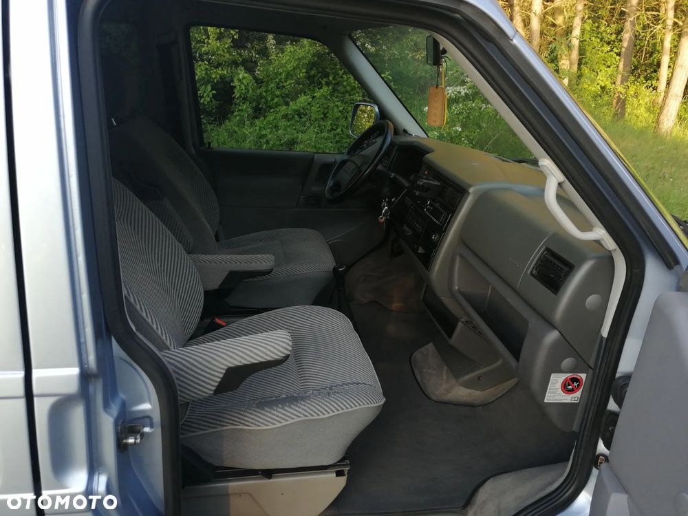 Volkswagen Multivan Standard - 20