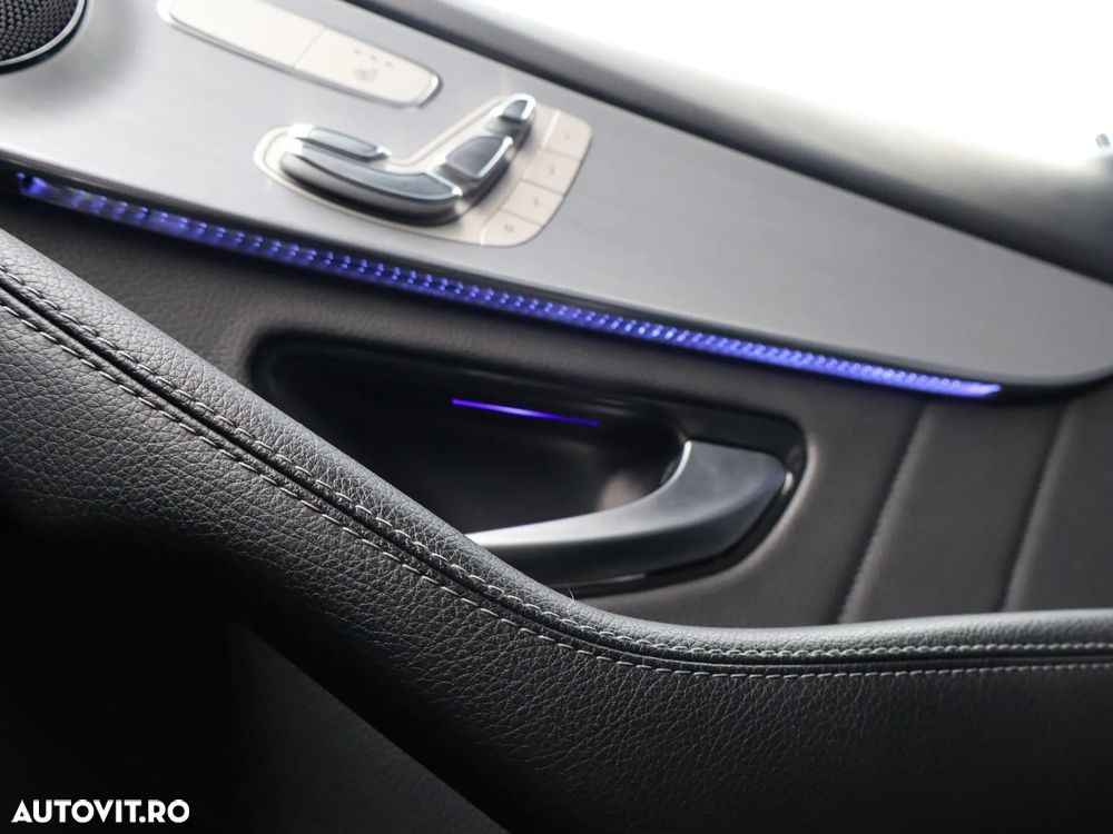 Mercedes-Benz GLC 300 4MATIC MHEV - 21