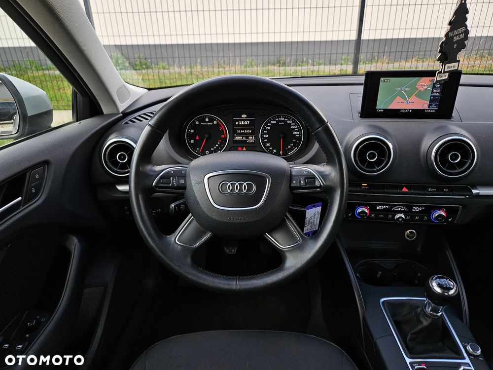 Audi A3 3-drzwiowe 1.4 TFSI Ambiente - 13