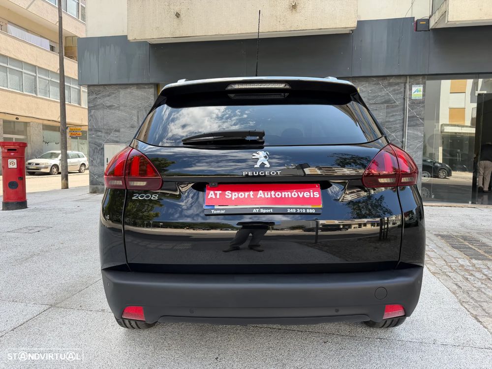 Peugeot 2008 1.6 BlueHDi Style - 11