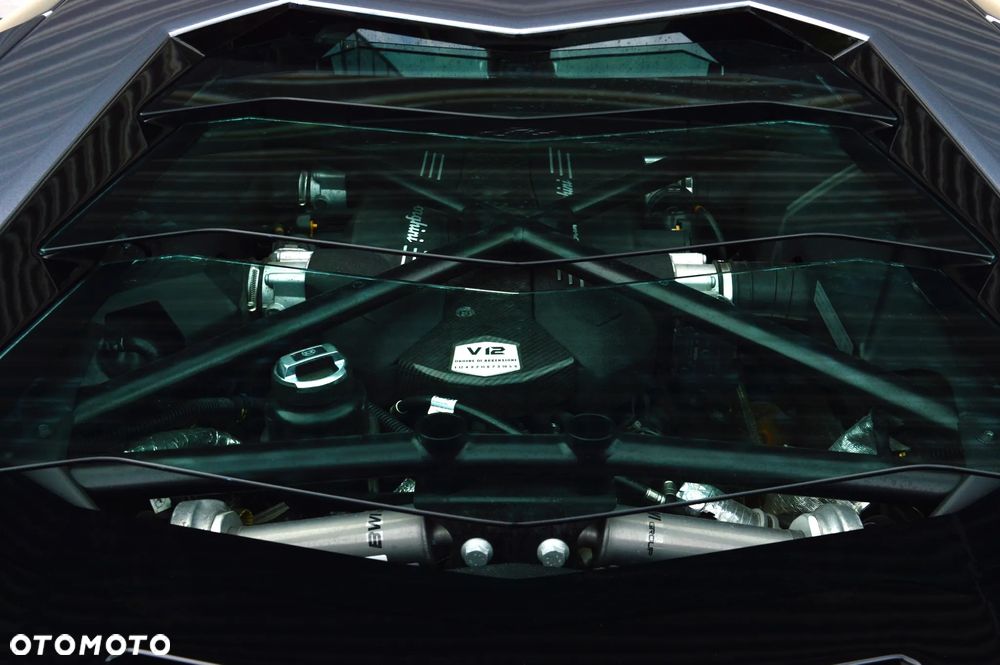 Lamborghini Aventador S - 13