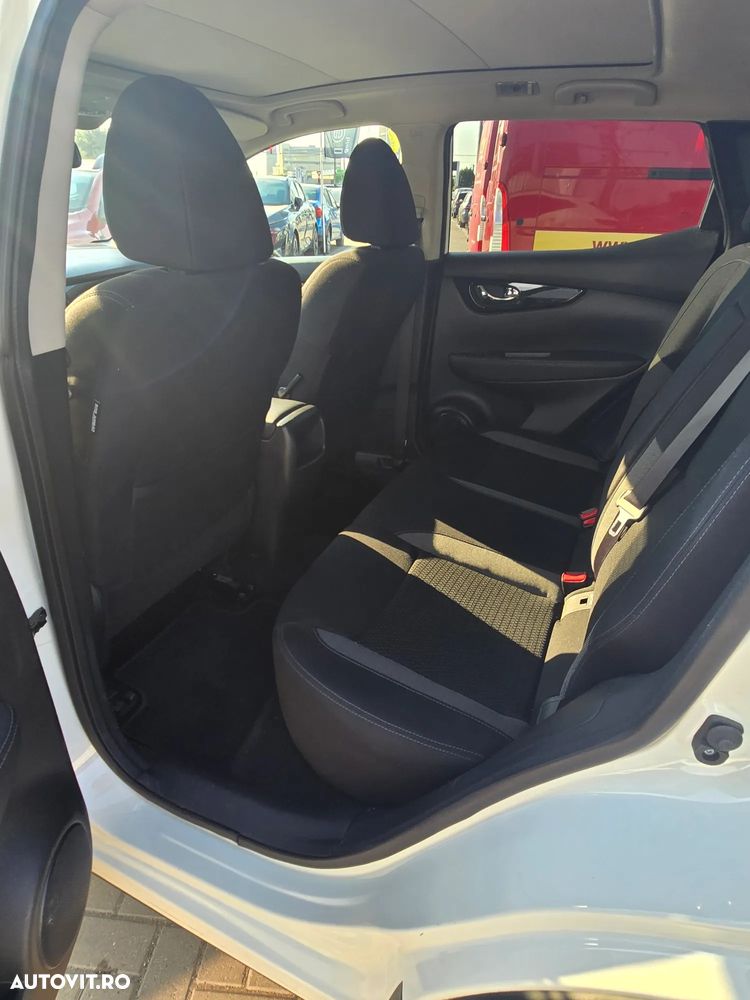 Nissan Qashqai 1.7 dCi Xtronic ALL-MODE 4x4i TEKNA+ - 18