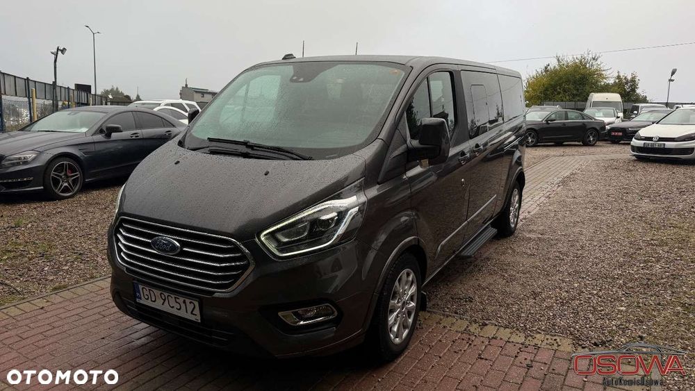 Ford Tourneo Custom - 3