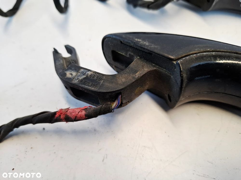 Klamka Zewnętrzna Drzwi z Przyciskiem Kessy VW Touareg 7L 7L6837205 - 8