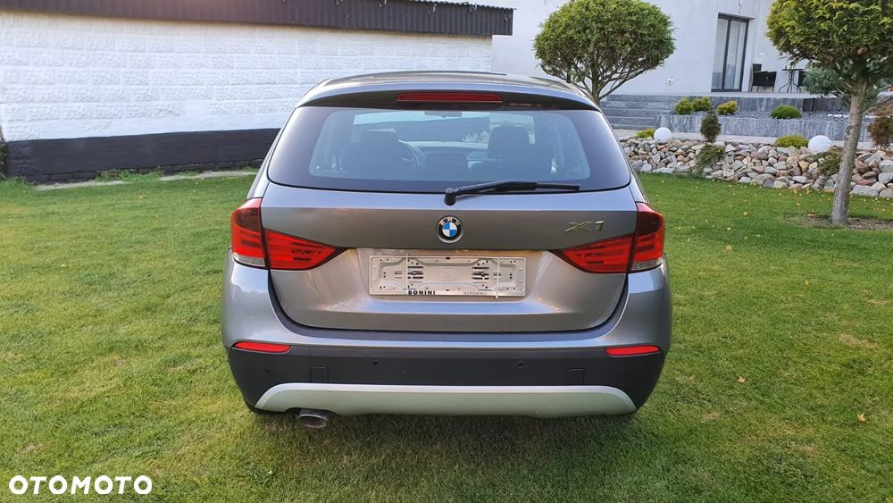 BMW X1 sDrive18d - 9