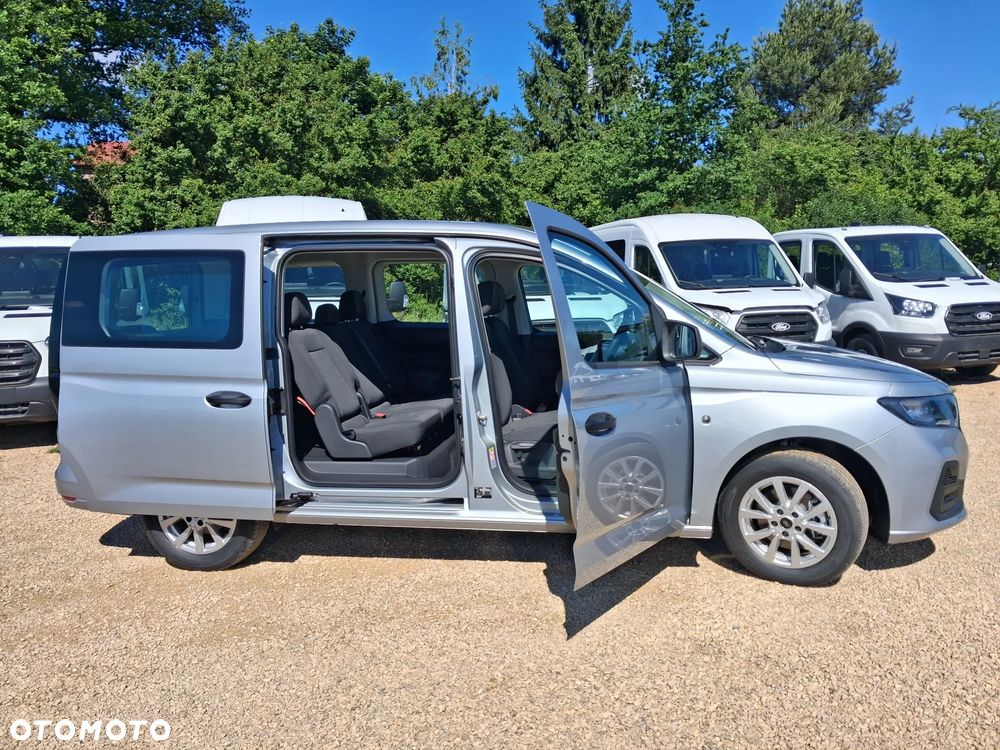 Ford Tourneo Connect Grand - 8