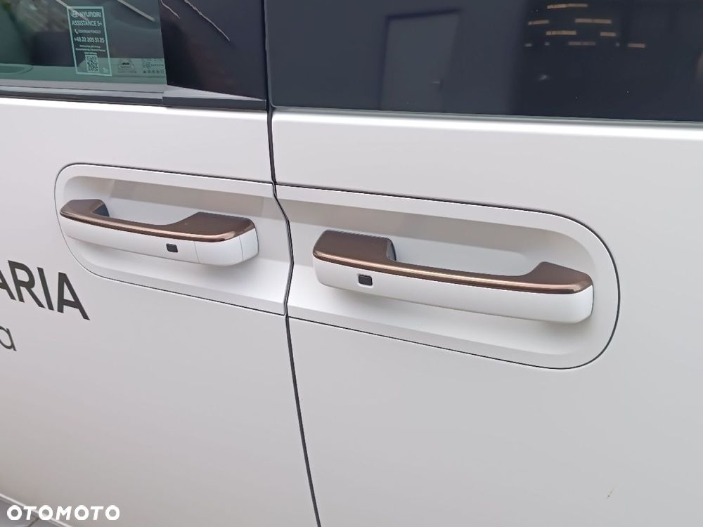 Hyundai Staria 1.6 T-GDI HEV Luxury - 13