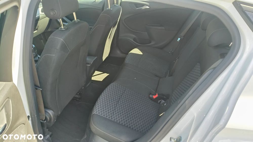 Opel Astra 1.4 T Dynamic - 12