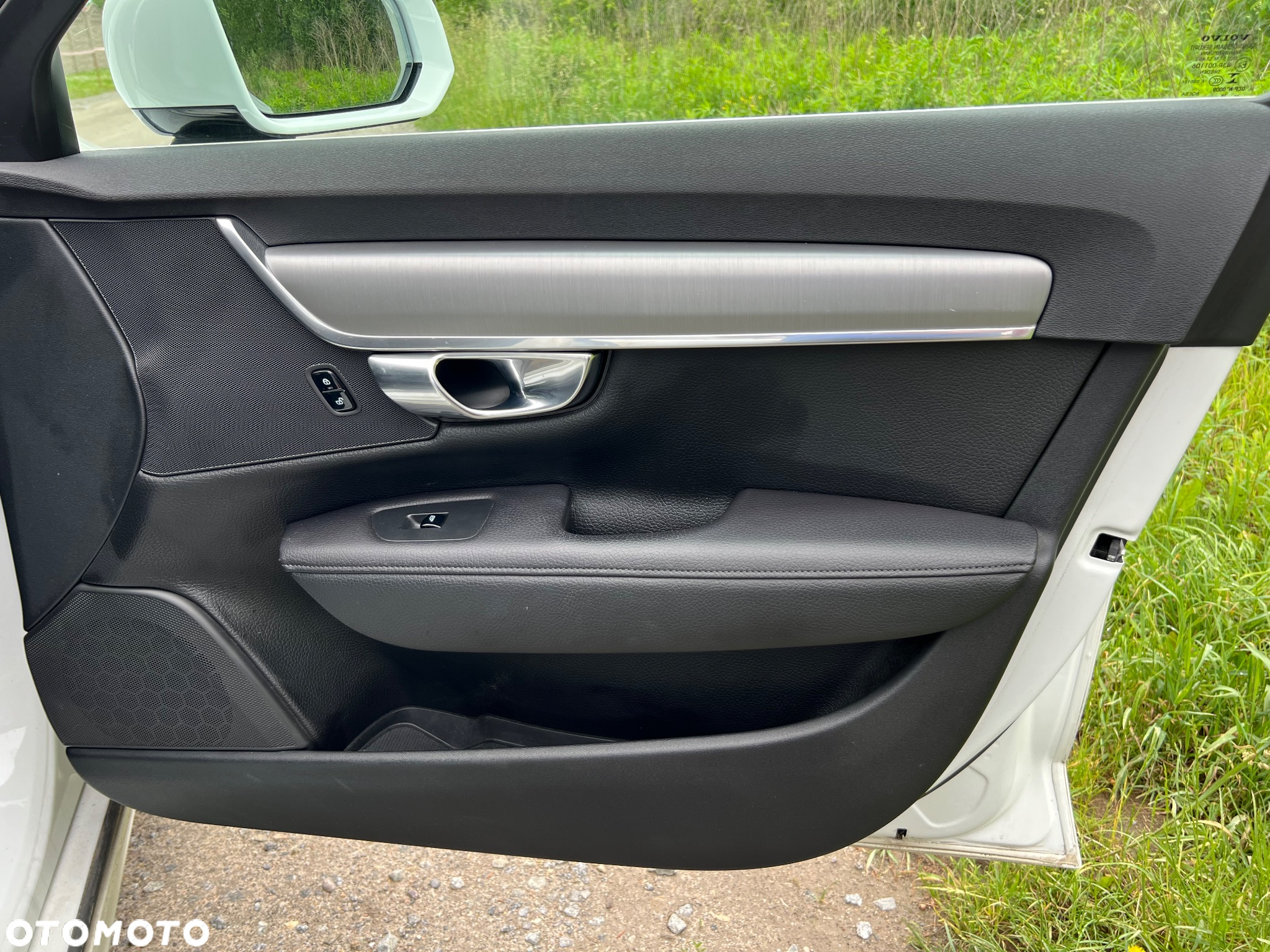 Volvo V90 D4 Momentum - 17