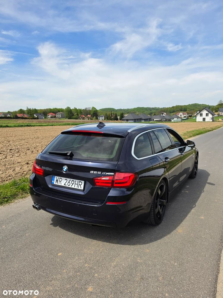 BMW Seria 5 525d xDrive Modern Line - 7