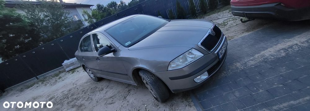 Skoda Octavia 1.6 Tour - 1