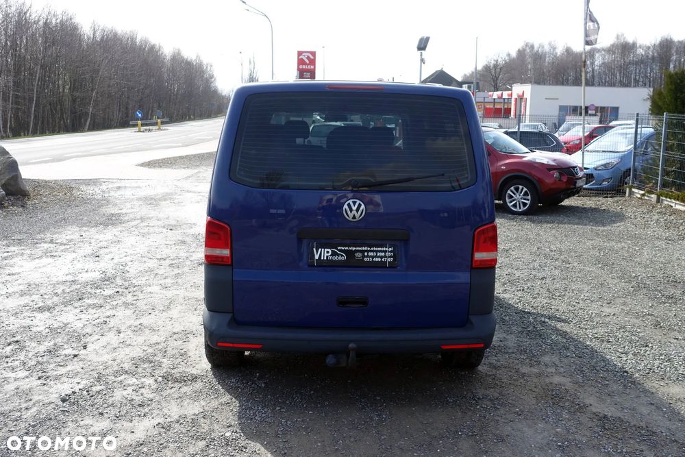 Volkswagen Caravelle - 6