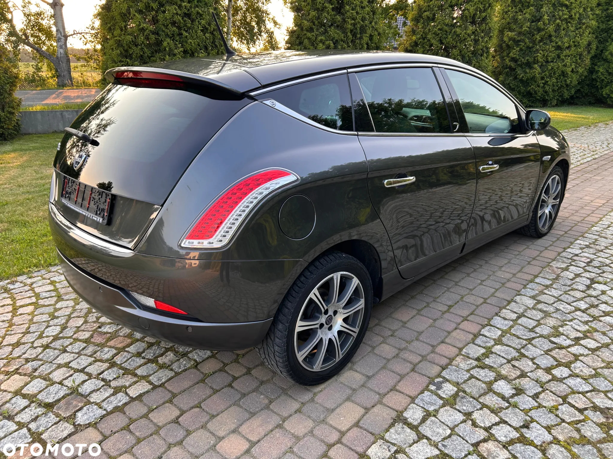 Lancia Delta 1.6 MultiJet 16v Oro - 4
