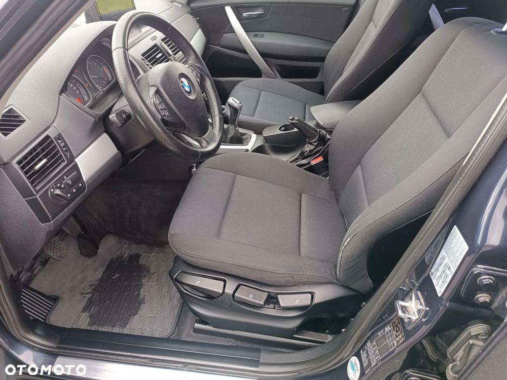 BMW X3 2.0d - 11