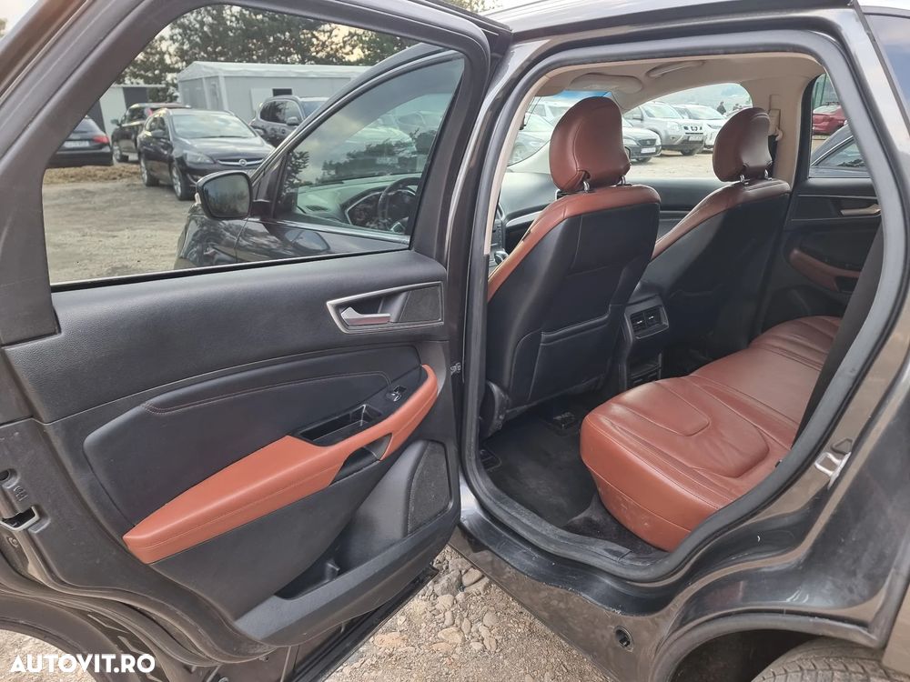 Ford Edge 2.0 TDCi Powershift Titanium - 11