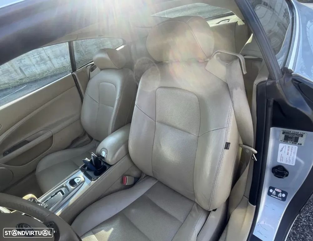 Jaguar XK XK8 Coupe - 6