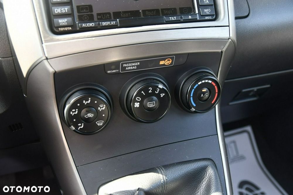 Toyota Verso - 23