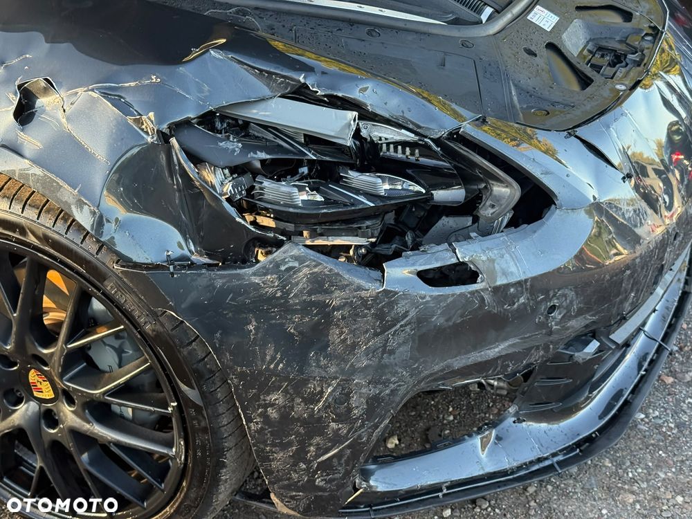 Porsche Panamera 4S - 12