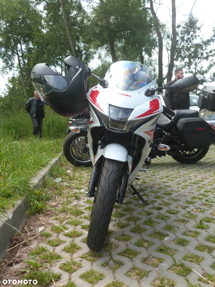 Suzuki GSX-R - 4