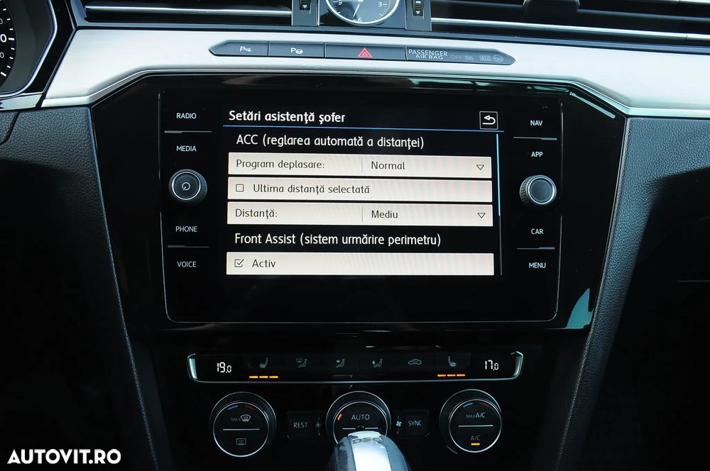 Volkswagen Passat 2.0 TDI DSG Highline - 17