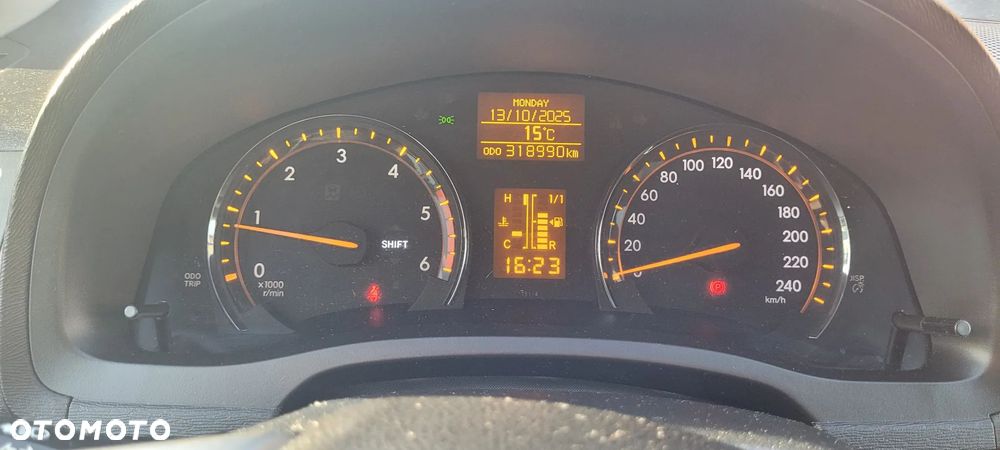 Toyota Avensis 2.2 D-4D 2010 - 2
