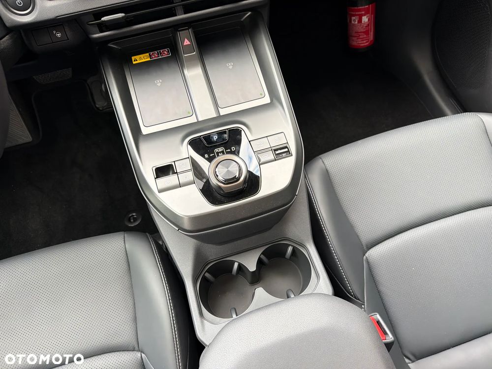 Toyota bZ4X 74.7kWh 4x4 Executive - 25