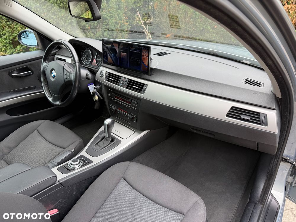 BMW Seria 3 - 12