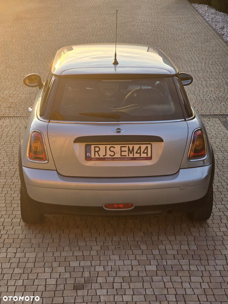 MINI ONE Standard - 17