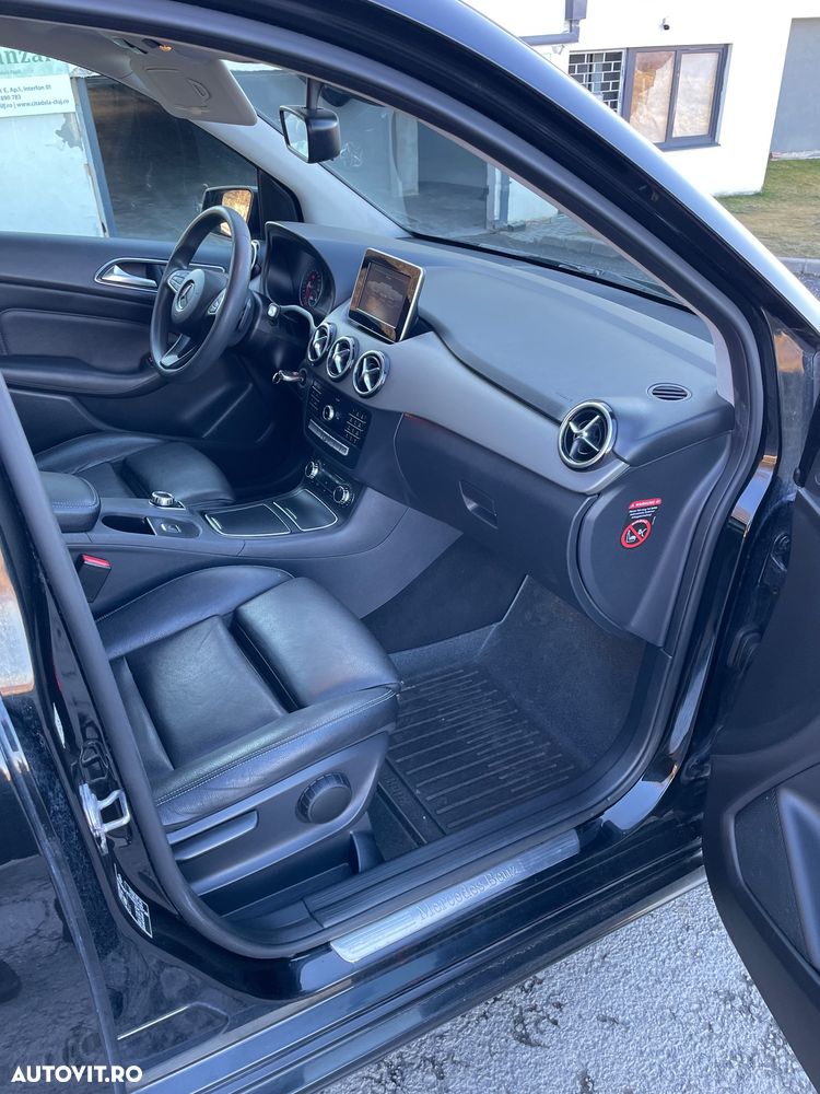 Mercedes-Benz B 200 d 4Matic 7G-DCT - 19