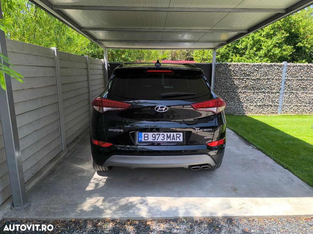 Hyundai Tucson 2.0 CRDI 4WD Automatik Premium - 2
