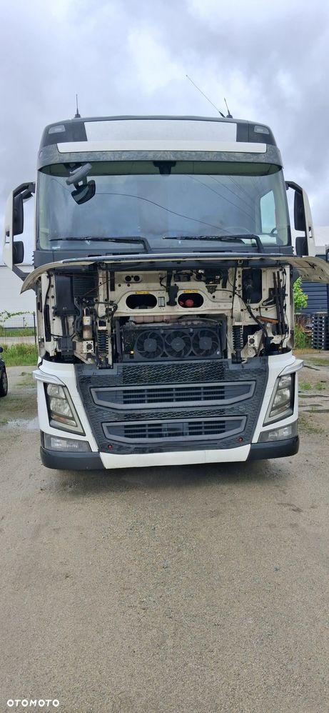 Volvo Mega - 2