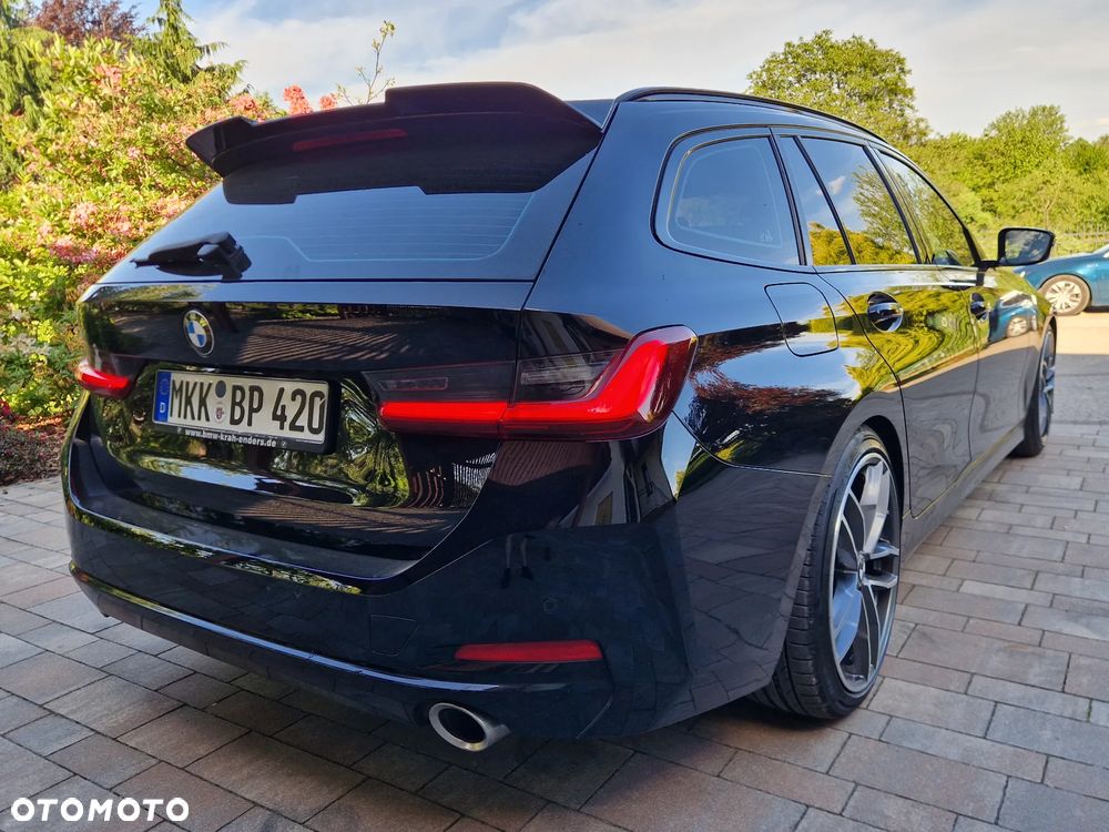 BMW Seria 3 320d Sport Line Shadow sport - 25