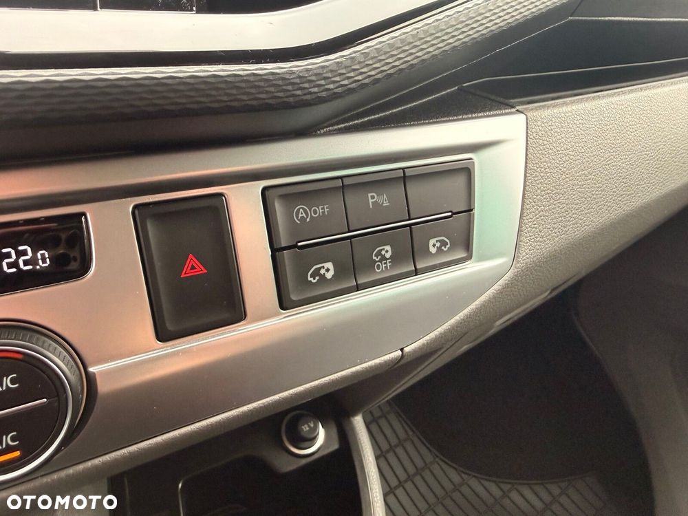 Volkswagen Caravelle 2.0 TDI L1 Comfortline DSG - 28