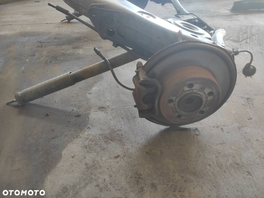 KOMPLETNE ZAWIESZENIE BELKA SANKI TYŁ MERCEDES-BENZ W245 B KLASA - 4