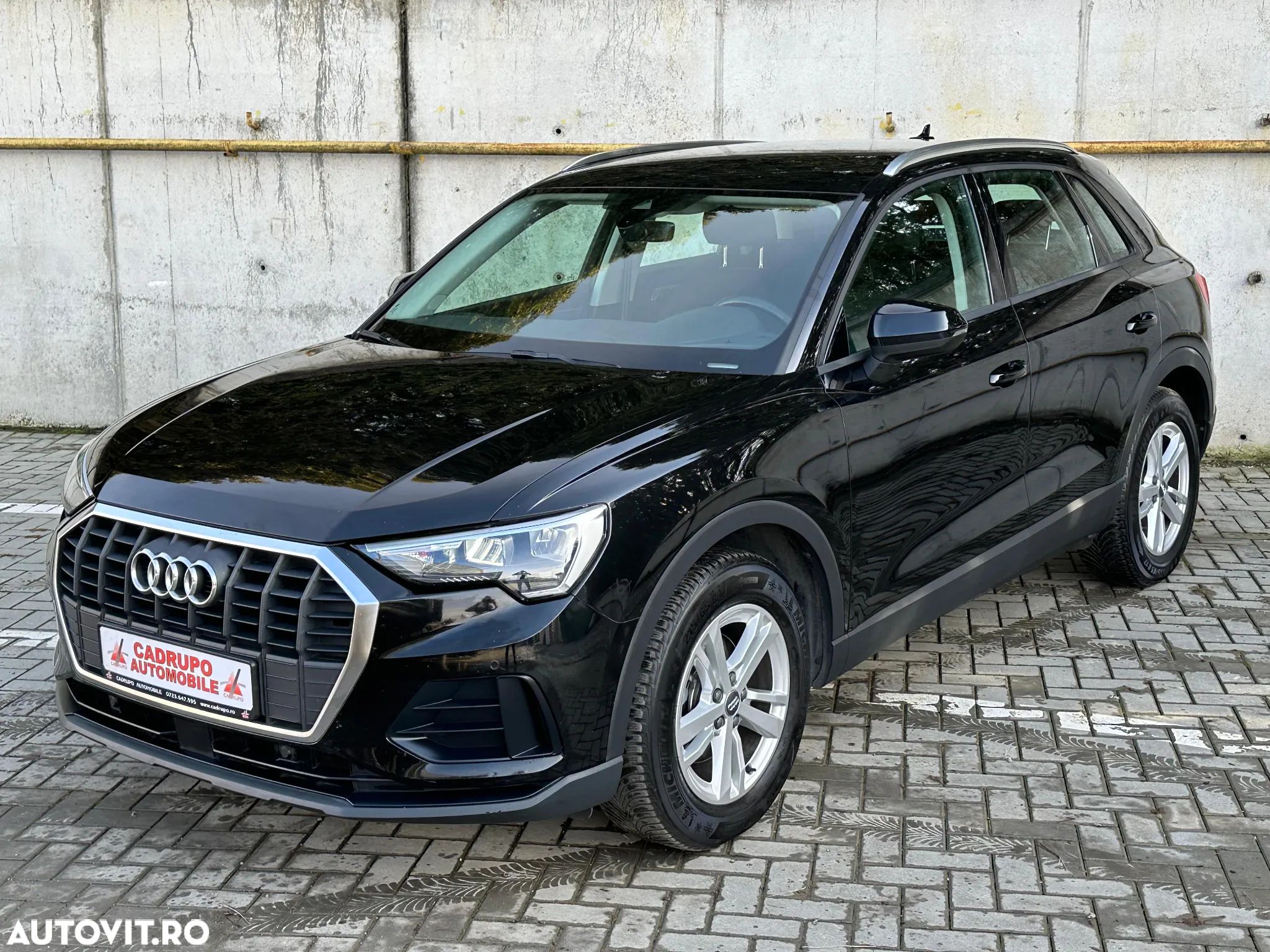 Audi Q3 2.0 35 TDI S tronic Advanced - 1