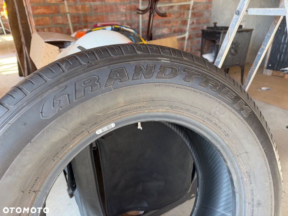 Dunlop Grandtrek AT23 265/65/18 - 5