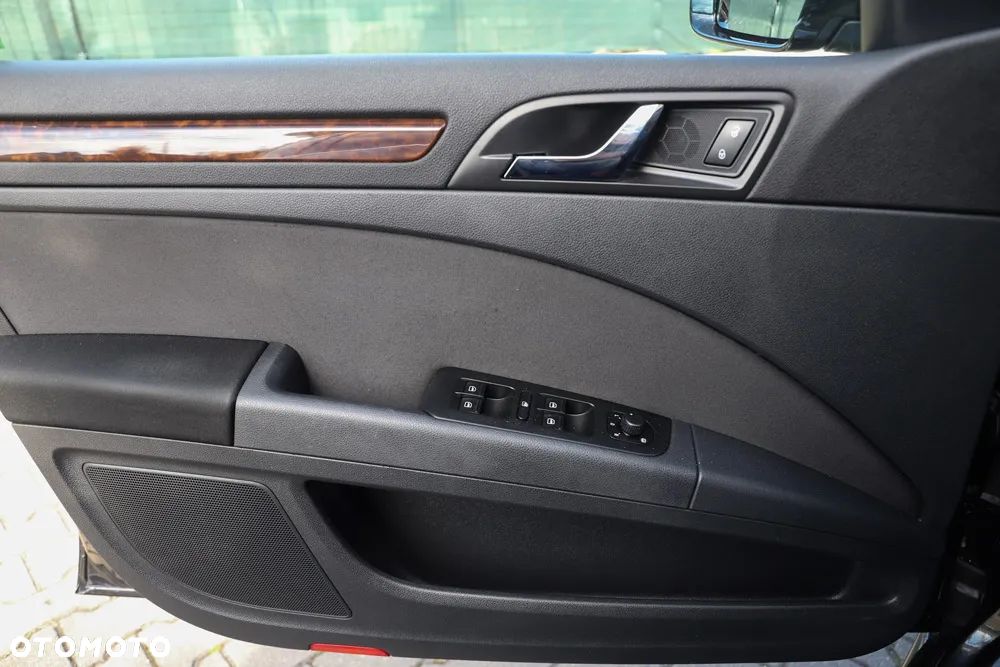 Skoda Superb 2.0 TDI 4x4 Elegance DSG - 14
