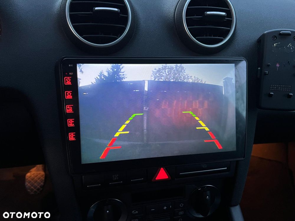 Audi A3 3-drzwiowe 1.6 FSI Ambition - 16