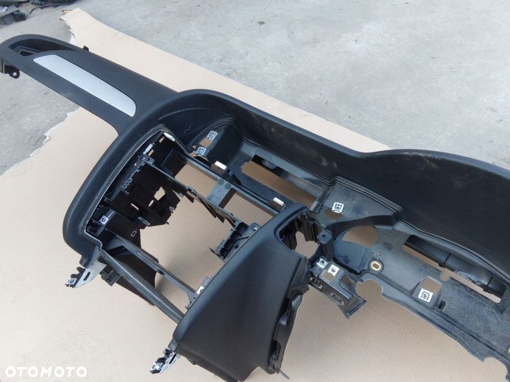 DESKA KOKPIT KONSOLA AUDI A4 B8 LIFT ORYGINAŁ UK - 2