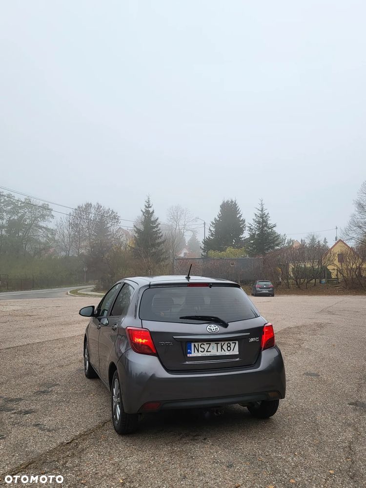 Toyota Yaris 1.0 Luna - 11
