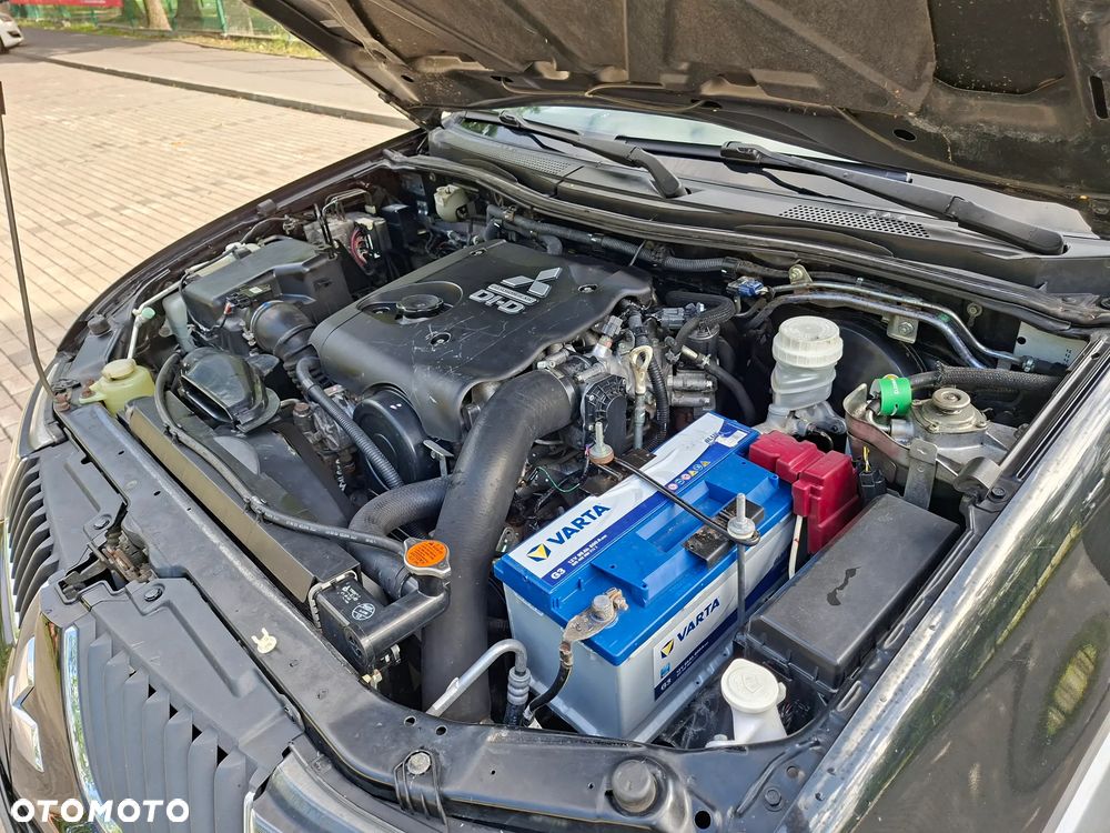 Mitsubishi L200 - 12