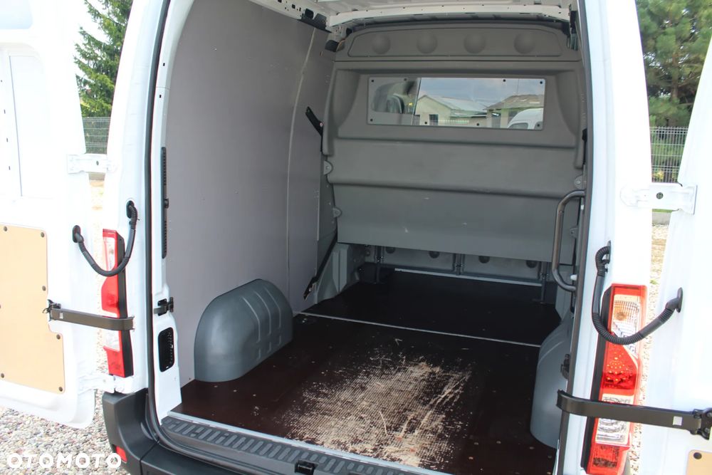 Renault Master L2H2 2.3dCi 135KM/ BRYGADÓWKA/DOKA 6-CIO OSOBOWA/ HAK/ KLIMA/ TEMPOMAT/ SALON POLSKA/ PIERWSZY WŁAŚCICIEL/ FV 23%/ BARDZO ZADBANY !!! - 23