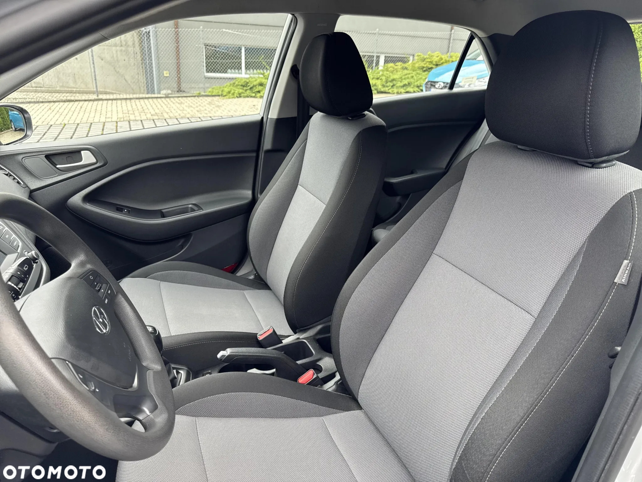 Hyundai i20 1.2 BlueDrive Classic + - 11
