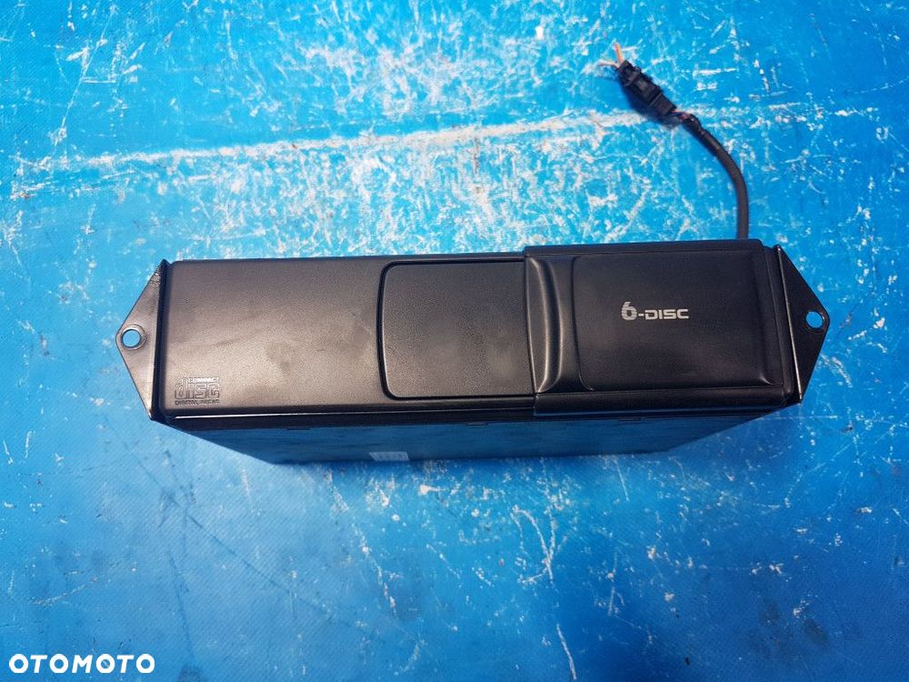 VW PASSAT B5 ZMIENIARKA - 1