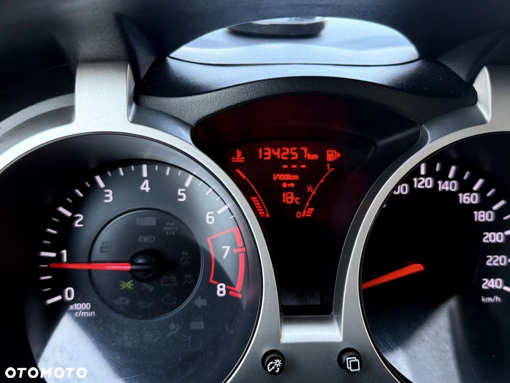Nissan Juke 1.6 DIG-T Tekna - 8
